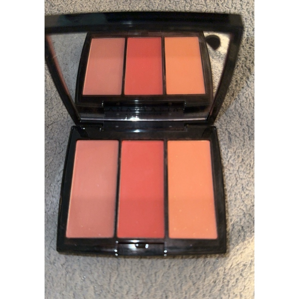 Anastasia Beverly Hills blush trio